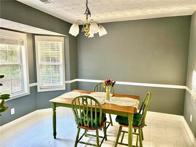 Foto del edificio - 3310 Stratton Ln