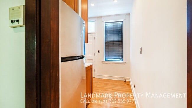 Building Photo - 3710 N Racine Ave