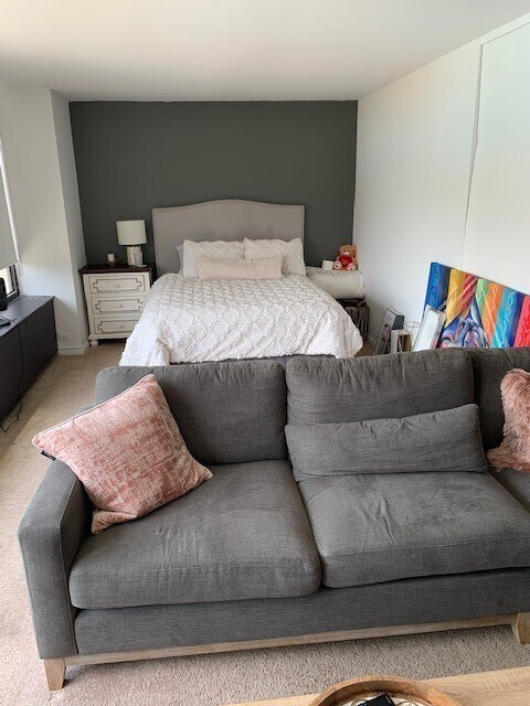 Building Photo - 3930 N Pine Grove Ave