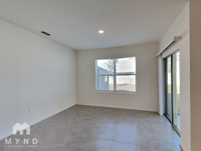 Foto del edificio - 3693 Diving Dove Ln