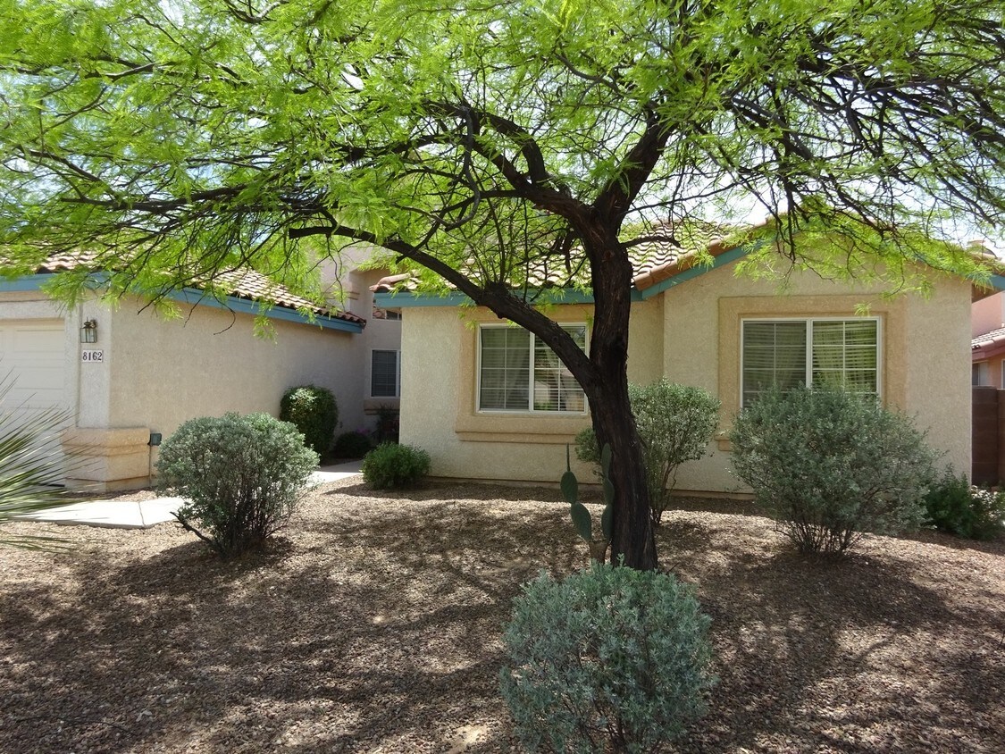 Primary Photo - 8162 E Slate Ridge Dr