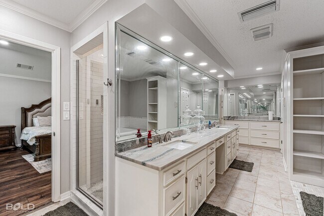 Foto del edificio - 4 Bedroom 3.5 bath in Greenacres
