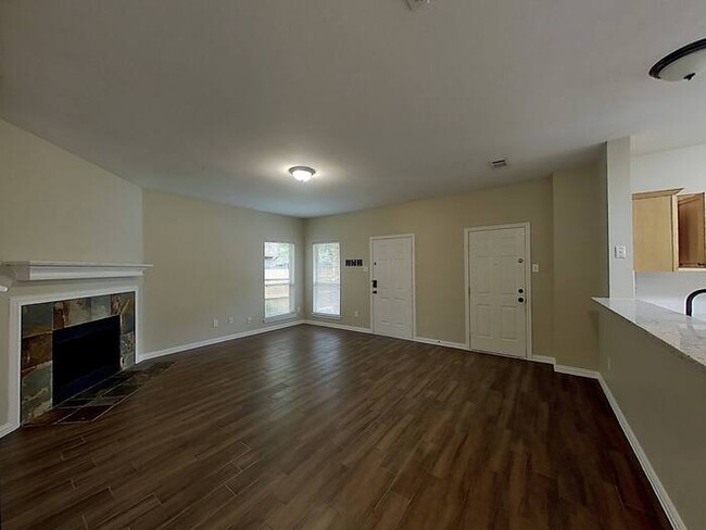 Building Photo - 2238 Turf Club Dr