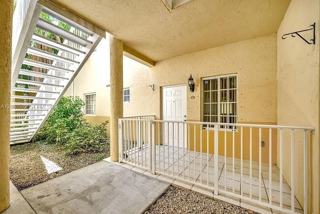 Photo - 6900 NW 179th Street Unit 1041 Apartment