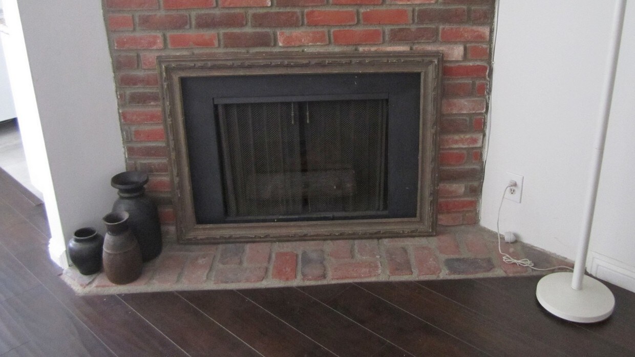 Primary Photo - 1325 9th St