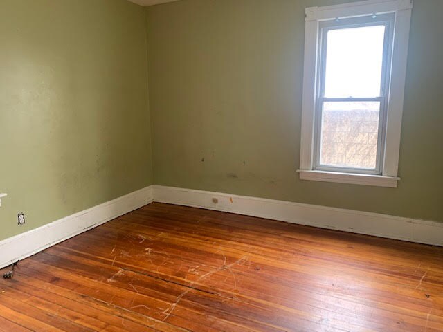 Building Photo - 7 Ledyard St