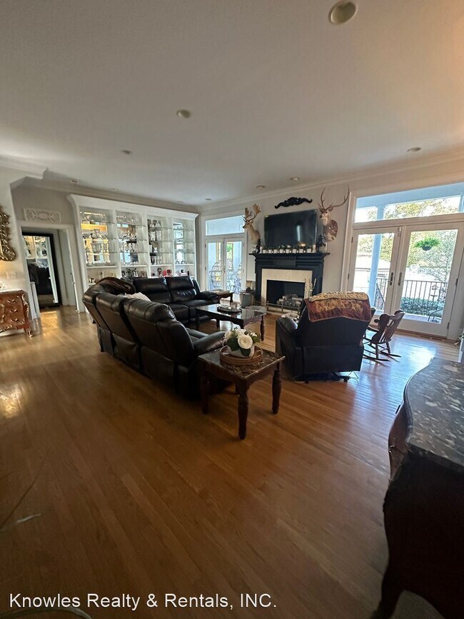 Building Photo - 5 br, 4.5 bath House - 2114 Ascott Place