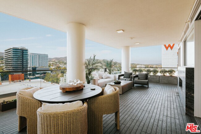 Foto del edificio - 6250 Hollywood Blvd