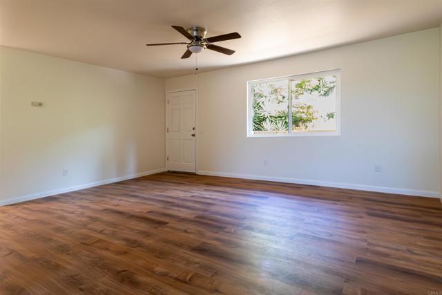 Foto del edificio - 2319 Ridgeway Dr