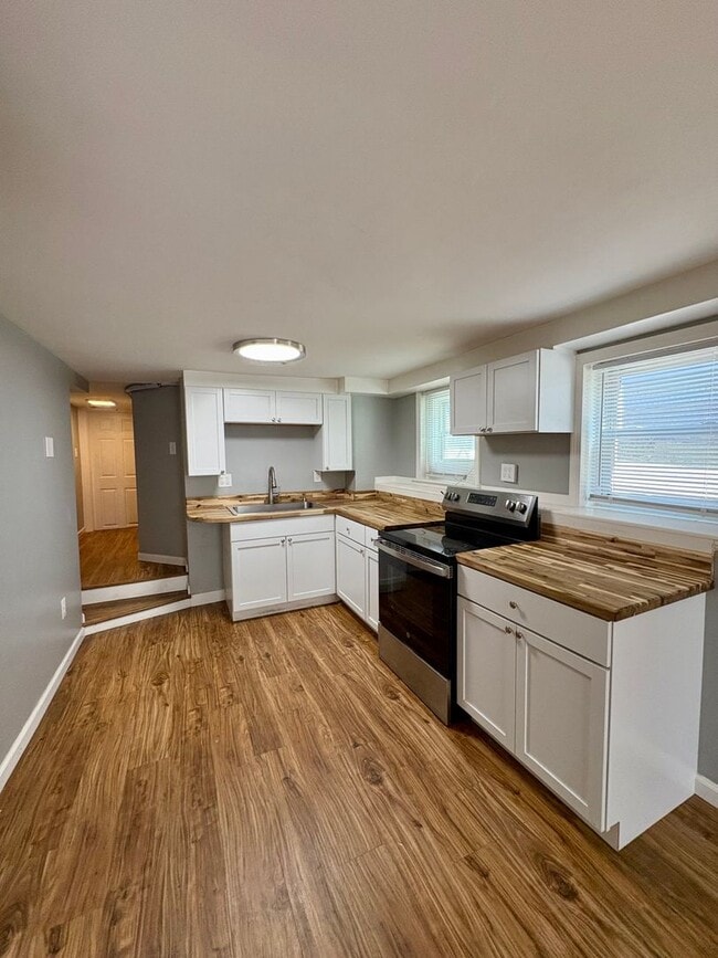 Building Photo - MOXPROP