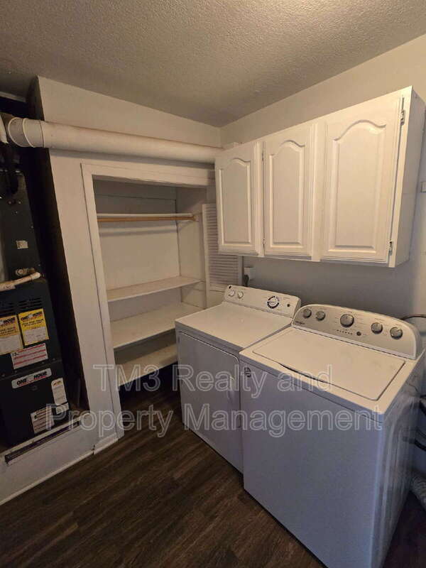 Foto del edificio - 811 W Sheridan St