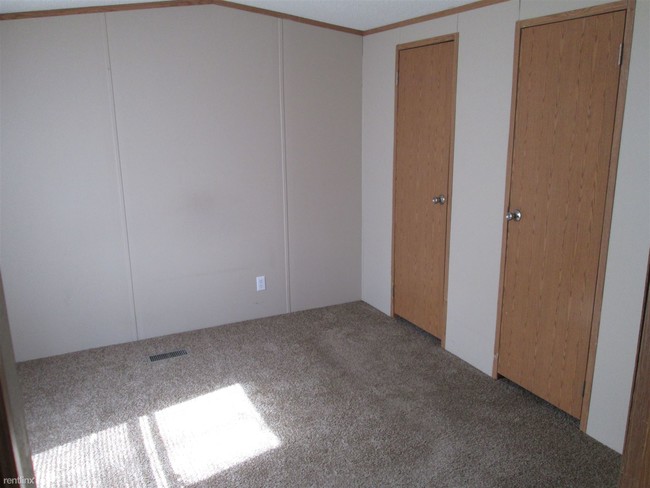 Foto del edificio - 3 br, 2 bath Mobile Home - 917 S Laporte St