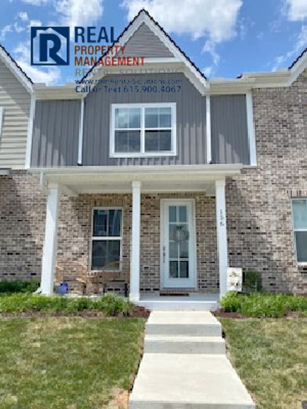 Like new 3 bd townhome in Smyrna with garage! - Like new 3 bd townhome in Smyrna with garage!