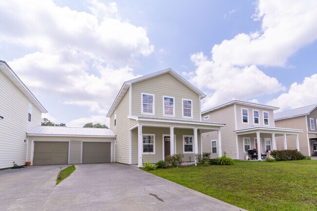 Building Photo - 155 Promenade Pl