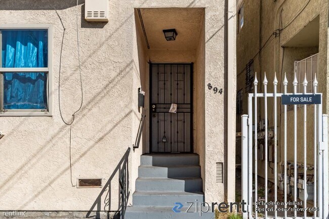 Building Photo - 3 br, 2 bath House - 894 31st St, Oakland,...