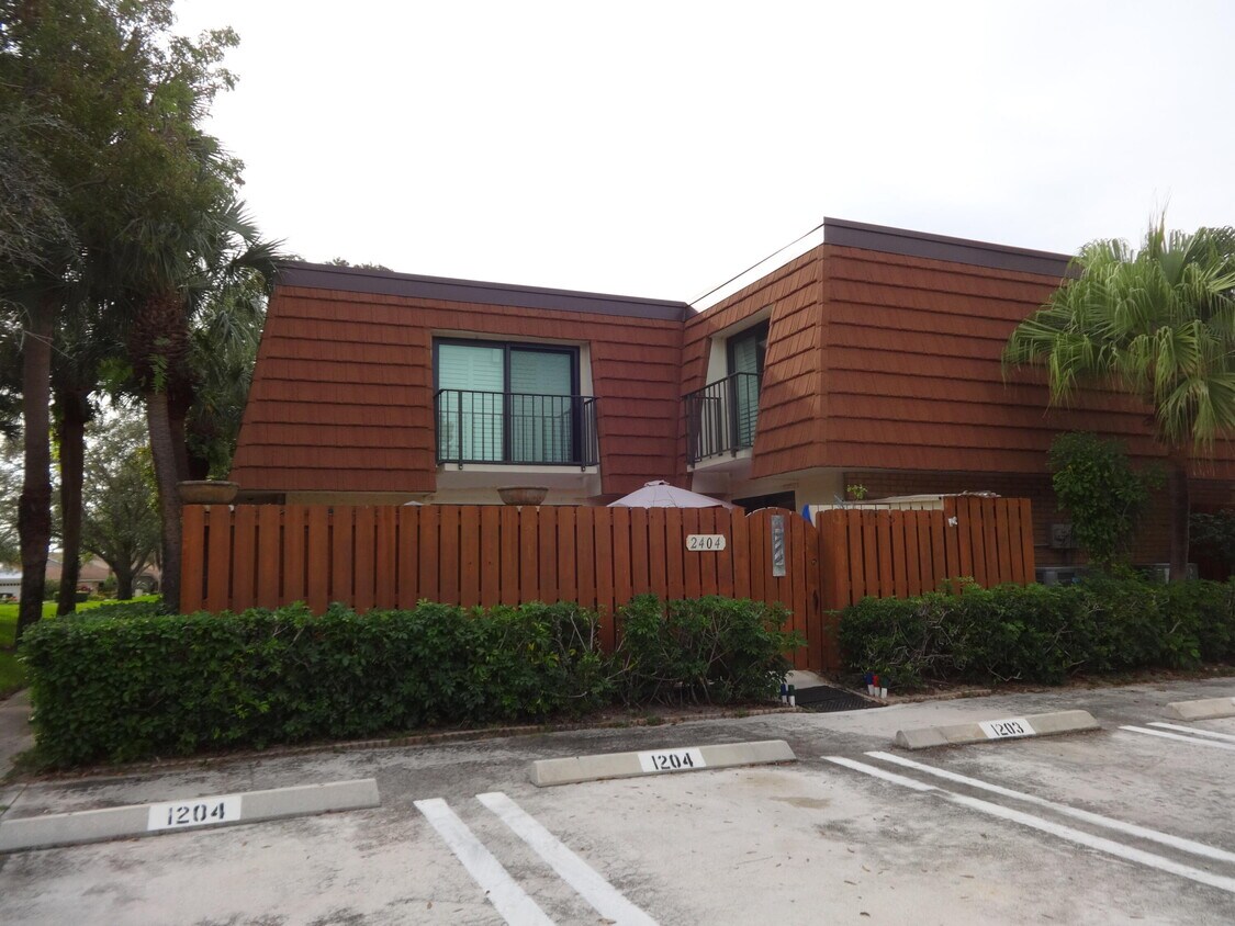 Foto principal - 2404 24th Ct