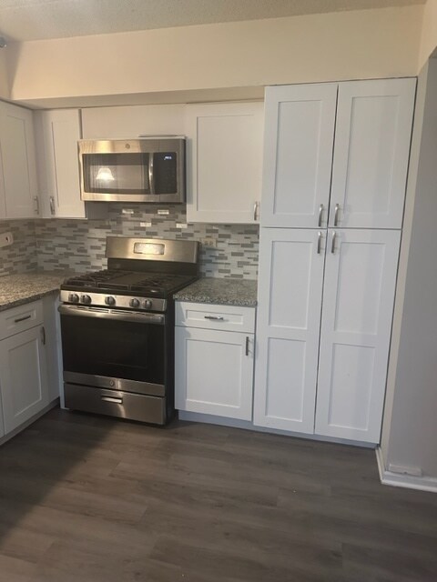 Building Photo - 16820 81st Ave