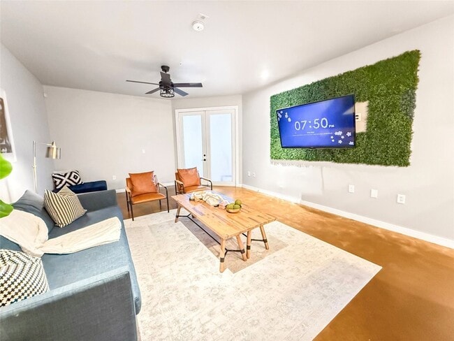 Photo - 2216 Chenevert St Apartment