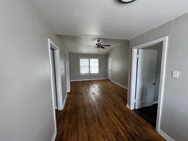 Building Photo - 103 Thomas Jefferson Dr