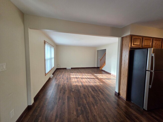 Foto del edificio - Large 3 BD  2 Bath Townhome