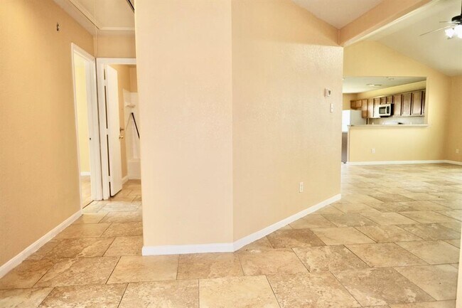 Building Photo - 9711 Golden Park Ln