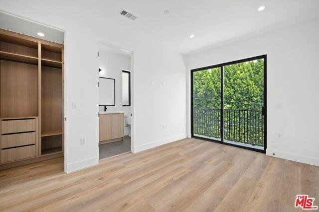 Foto del edificio - 5545 1/2 Calhoun Avenue, Los Angeles, CA 9...
