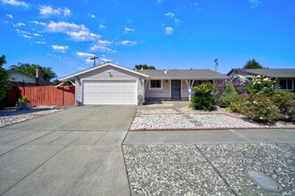 Building Photo - 25309 Meredith Ct