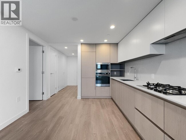 Photo du bâtiment - 5685 Halley Ave