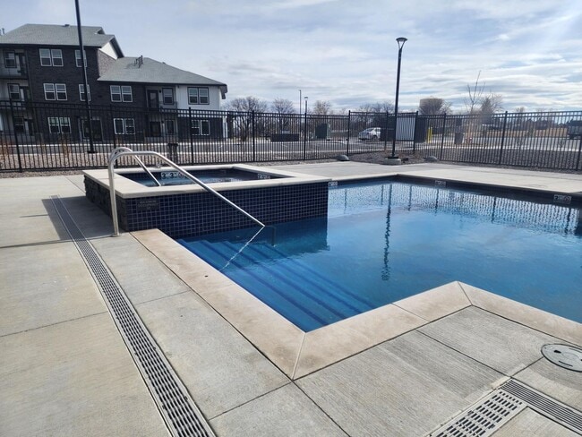 Building Photo - Overlook at Uplands