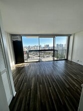 Building Photo - 1560 Thurston Ave