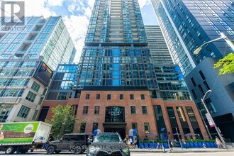 Building Photo - 88 Blue Jays Way