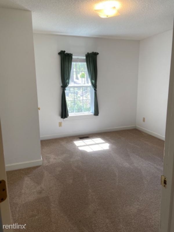 Building Photo - 3 br, 2 bath House - 130 Patrose Ln