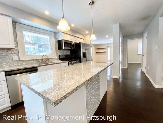 Foto del edificio - 4 br, 3.5 bath House - 266 Josephs Ln