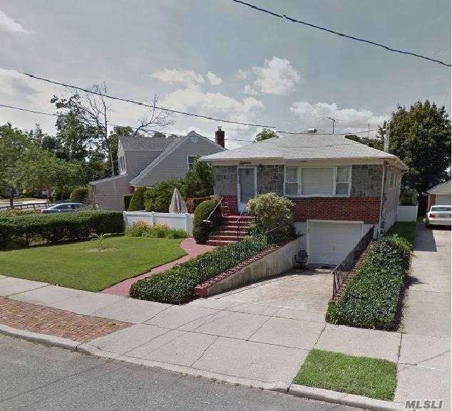 Foto del edificio - 18 Howard Ave