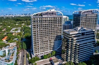 Building Photo - 2678 Tigertail Ave