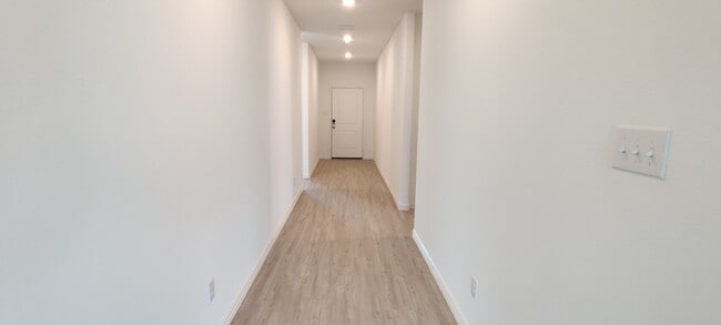 Building Photo - 4812 Sagerun Dr