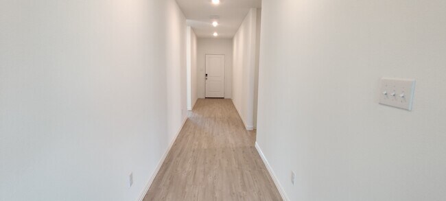 Foto del edificio - 4812 Sagerun Dr