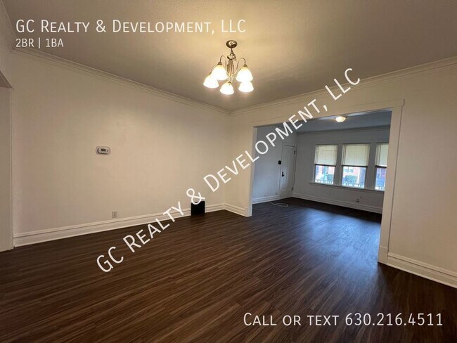 Foto del edificio - *** JEFFERSON PARK / GAS & ELECTRIC INCLUD...