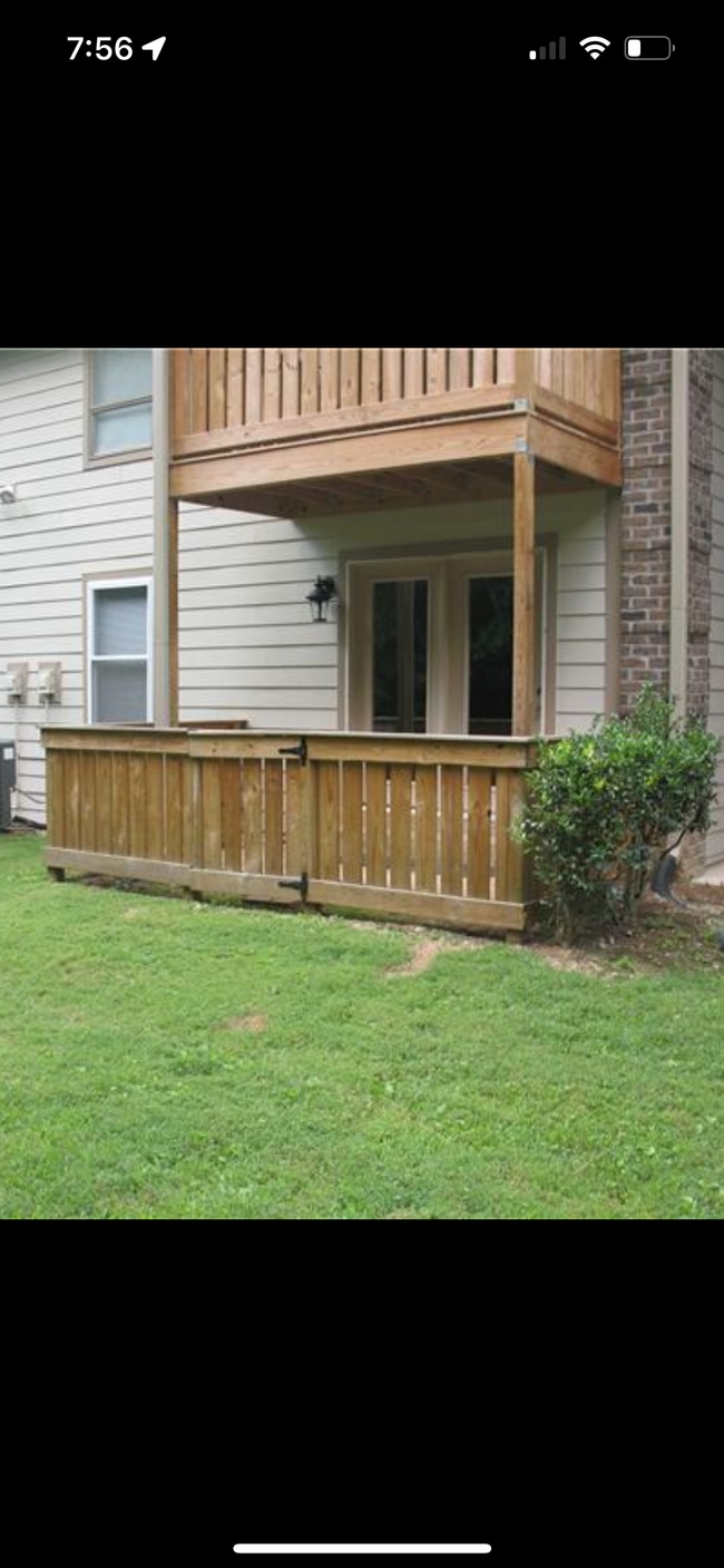 Building Photo - 803 Ashlawn Pl