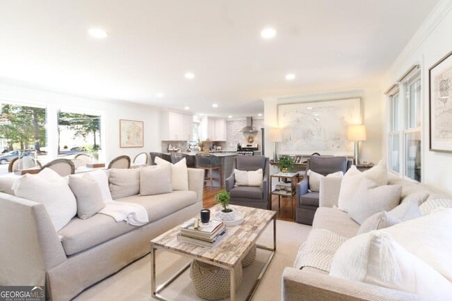 Foto del edificio - 1092 West Lake Dr