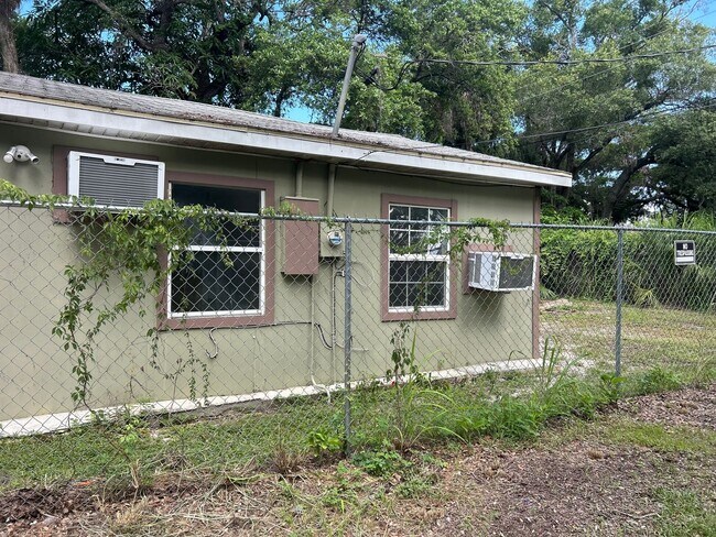 Foto del edificio - 1567 19th St