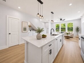 Building Photo - 4138 Larkspur St