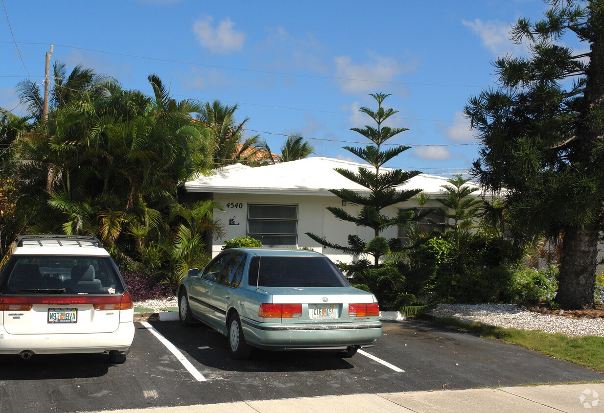4540 Poinciana St, Lauderdale By The Sea, FL 33308 Apartments 4540 Poinciana St Lauderdale By