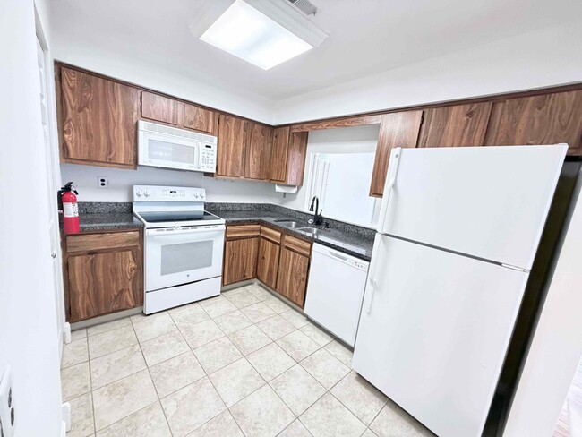 Building Photo - 2BR MORGANDALE CONDO AVAIL. IMMED!!