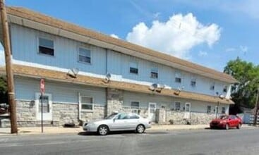 Building Photo - 831 Mifflin St