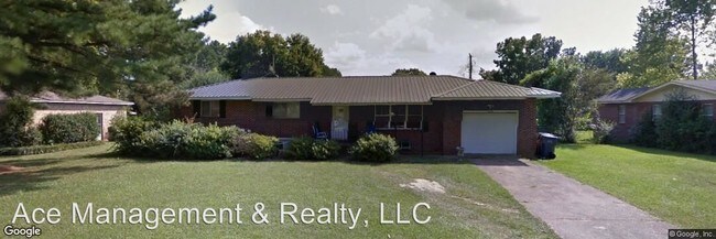 Building Photo - 3 br, 2 bath House - 1305 Sheraton St SE