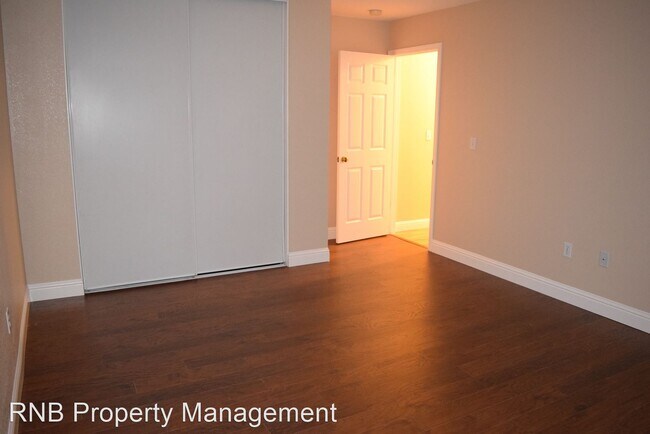 Foto del edificio - 5 br, 3 bath House - 1930 Crystal Court