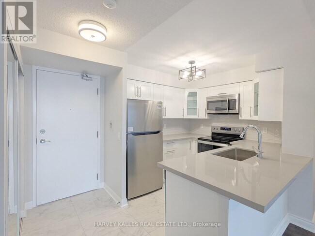 Photo du bâtiment - 4968-4968 Yonge St