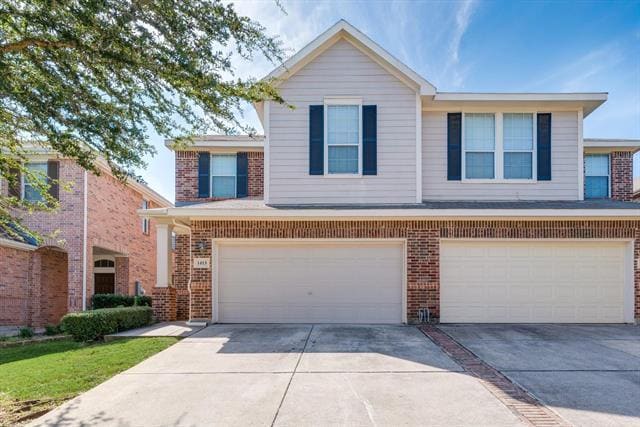 Foto del edificio - 1413 Ravenwood Dr