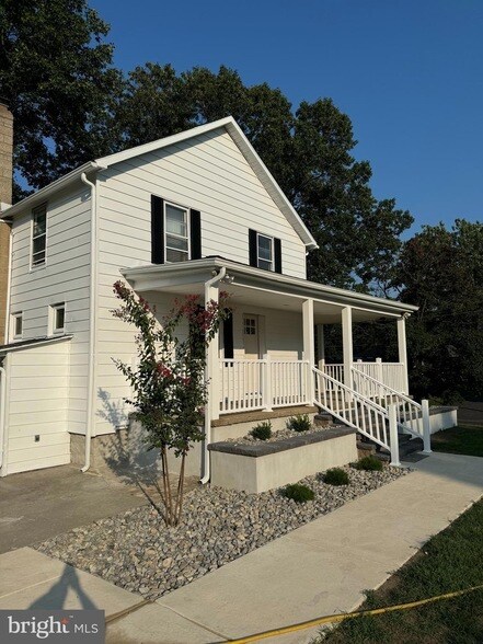 Building Photo - 113 Kings Hwy